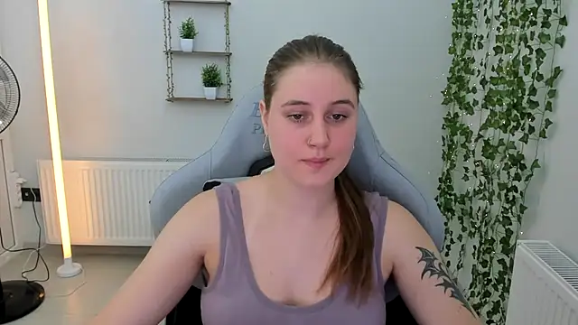 ViolaSecret stripchat live cam model