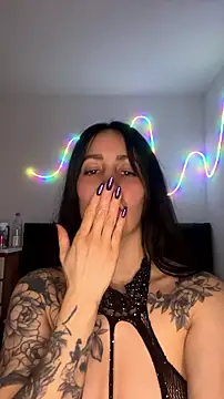 nena_santa stripchat live cam model