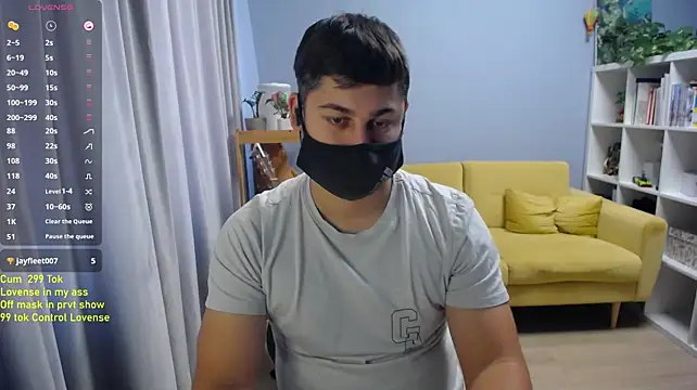 Tomguys stripchat live cam model
