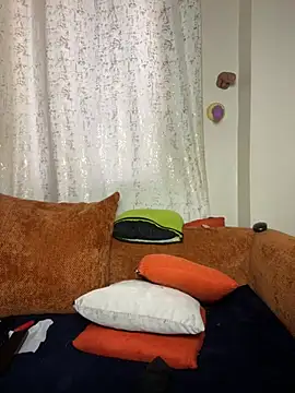 Mamii_water stripchat live cam model