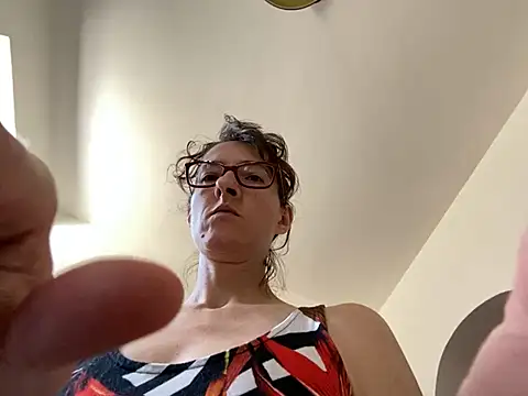 Hairy_horny_mommy stripchat live cam model