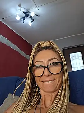 harleyejoker1 stripchat live cam model
