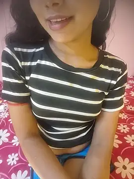 hott_mia stripchat live cam model