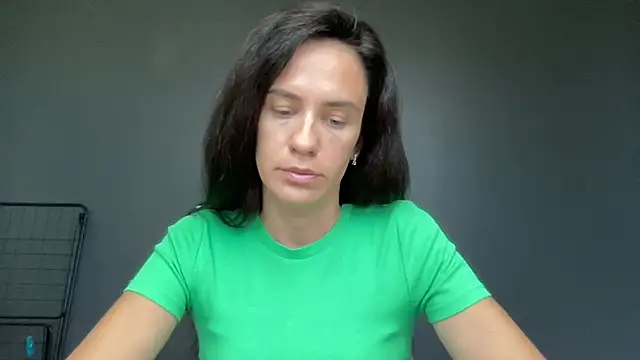 Omelvia stripchat live cam model