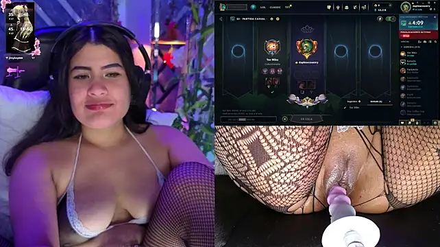 DaphneContry stripchat live cam model