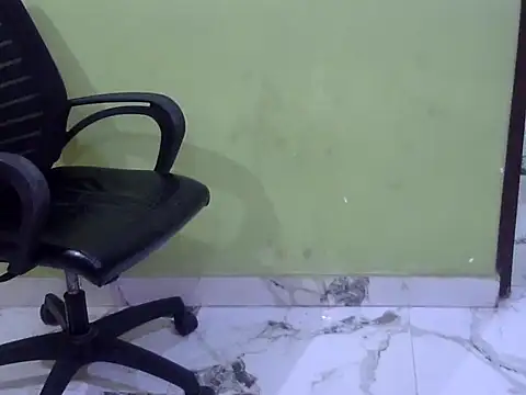 lovelydepika stripchat live cam model