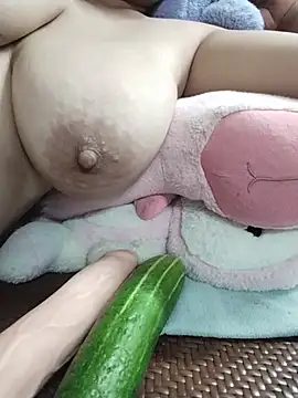 Bigboobs909 stripchat live cam model