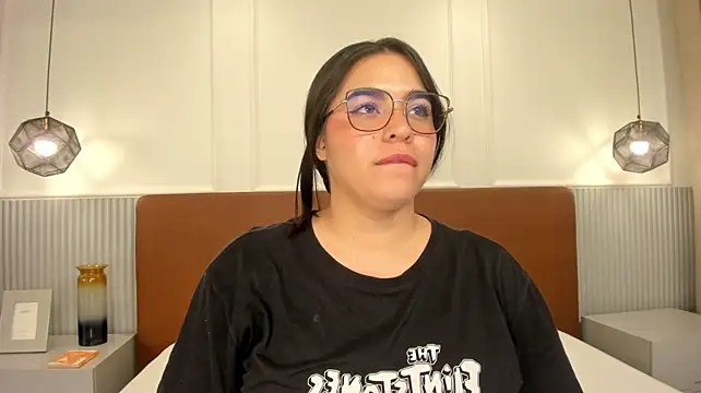 MarahBaker35 stripchat live cam model