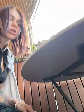 RosieDesire stripchat live cam model