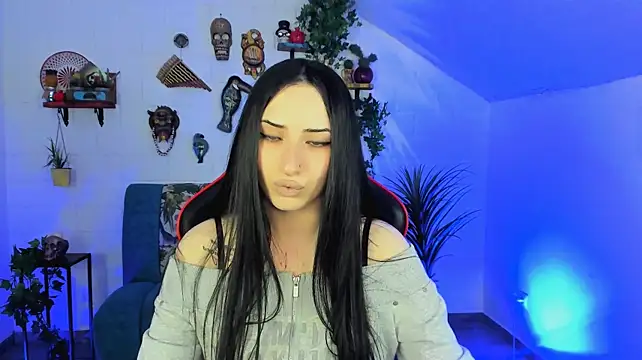 MonicaLowes stripchat live cam model