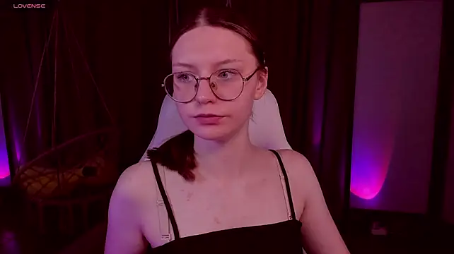 MaryVance stripchat live cam model