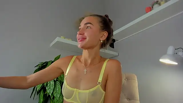 Selene-Vos stripchat live cam model