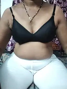 Mounika-Telugu stripchat live cam model