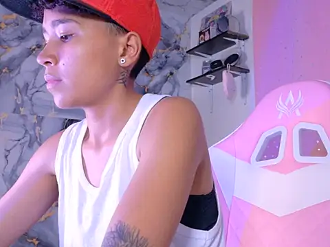 Eithan_88 stripchat live cam model