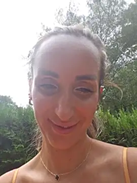 IsabelleEthan stripchat live cam model