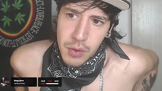 AndyBetti stripchat live cam model