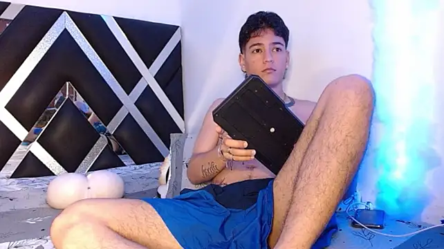 Levy_Steve stripchat live cam model
