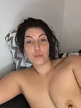 AmberLayla stripchat live cam model