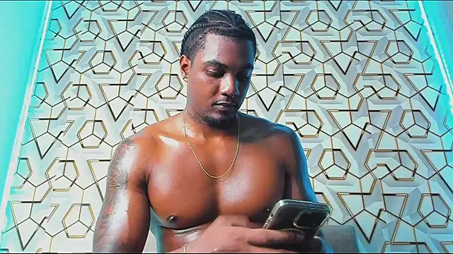 LOGAN_DRAKE stripchat live cam model