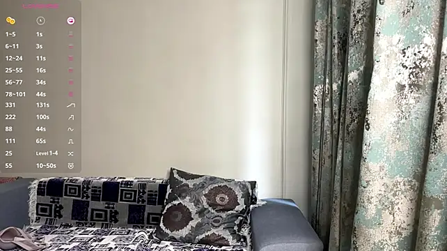 NichollePoque stripchat live cam model