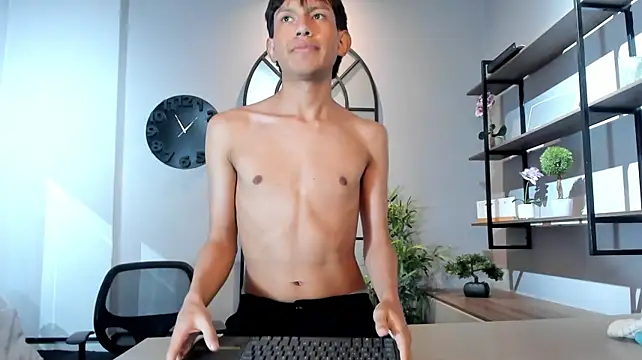 Pierre_Leroy_ stripchat live cam model