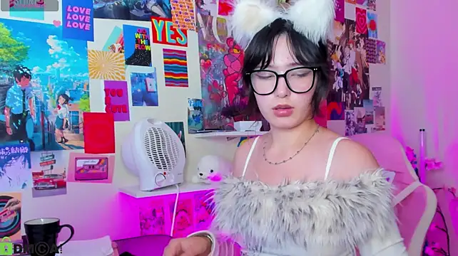 AlishaTempt stripchat live cam model