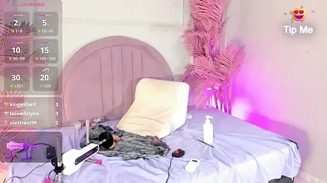 Corinabaker stripchat live cam model