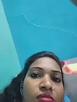 Prishacam123 stripchat live cam model