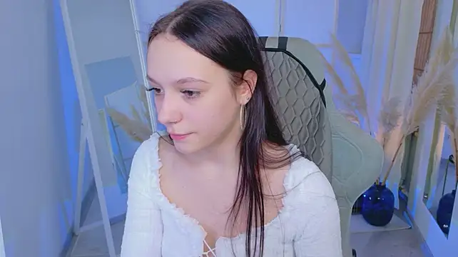 Nora_dusk stripchat live cam model