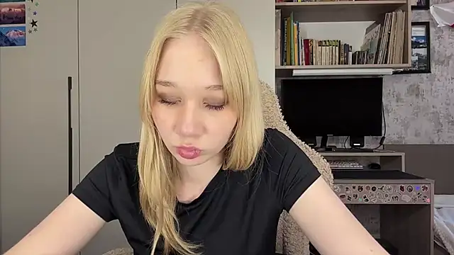 MargareteBerdar stripchat live cam model