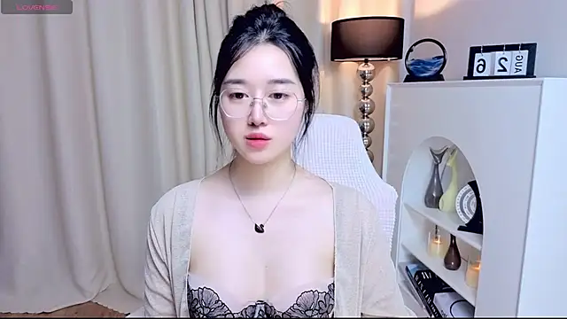 miuu6868 stripchat live cam model