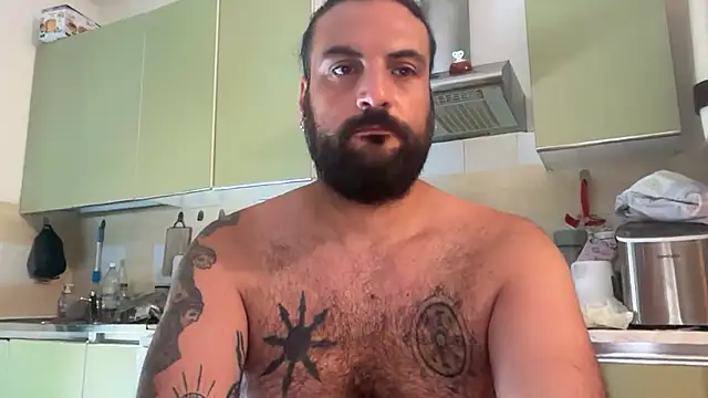 beardo85 stripchat live cam model