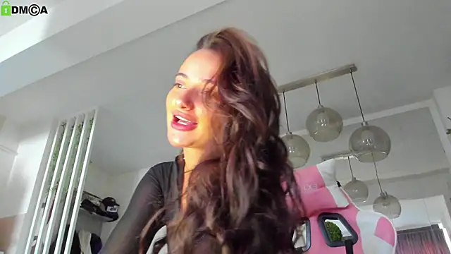 IreneVON stripchat live cam model