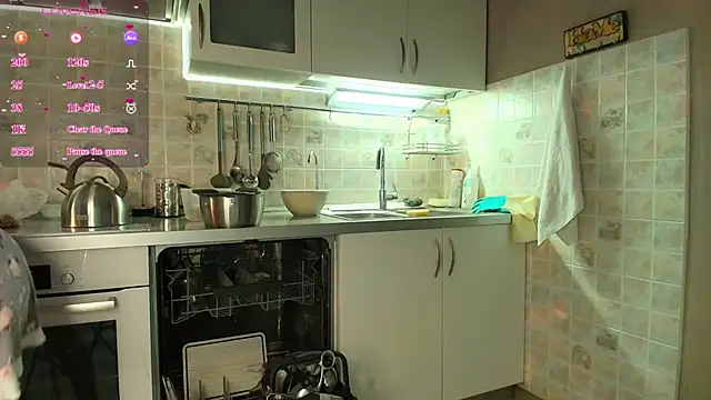 MilfeaN stripchat live cam model