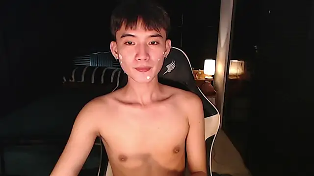 asian_dai stripchat live cam model