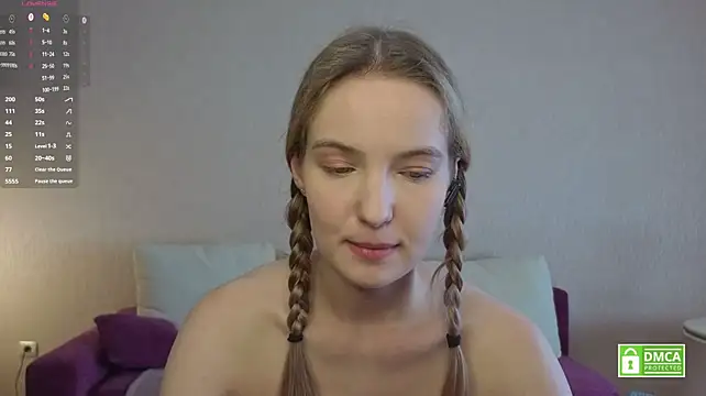 HongTomczak stripchat live cam model