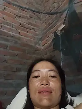 kotaka-shoow stripchat live cam model