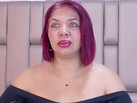 LadyPalLove stripchat live cam model