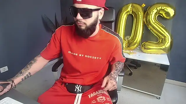 OscarWillss stripchat live cam model