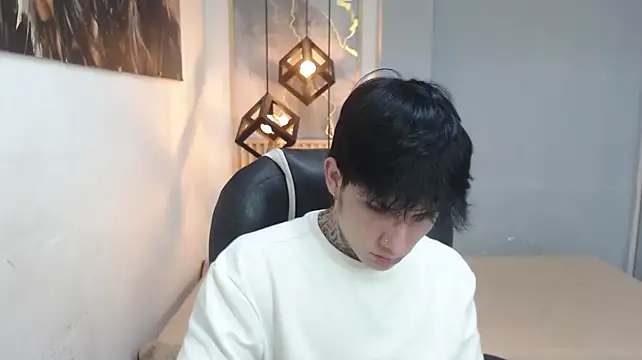 Cry_thereal stripchat live cam model