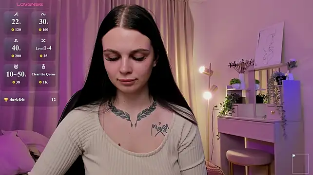 Mihcela_Furett stripchat live cam model