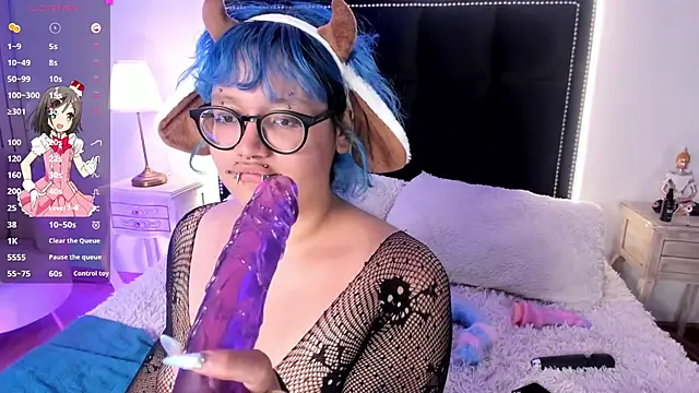Blue_Cherry stripchat live cam model