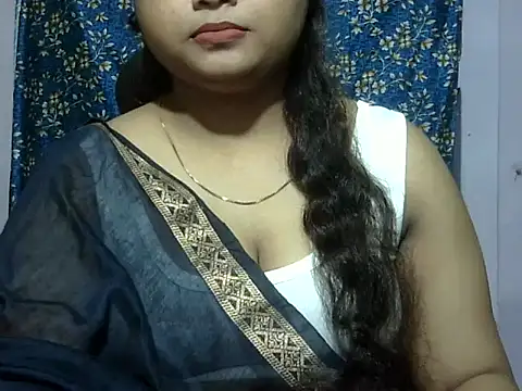 SHALINI_012 stripchat live cam model