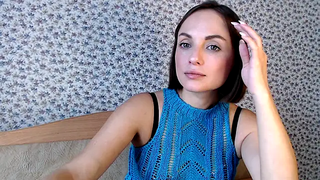 Tinadream20 stripchat live cam model
