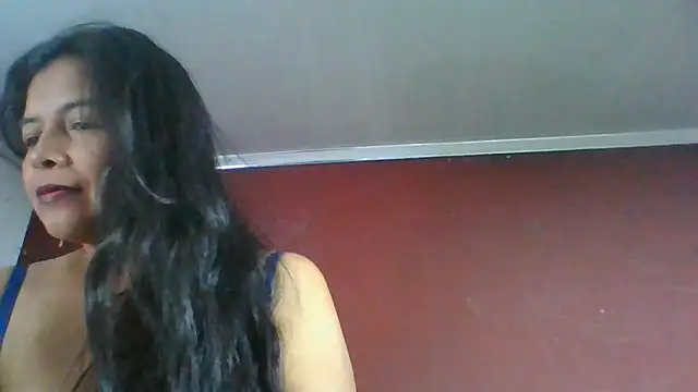 DianaOchoa_ stripchat live cam model