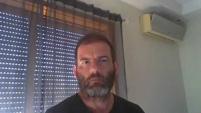 _grj1 stripchat live cam model