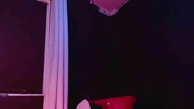 PervertedMissCloe stripchat live cam model