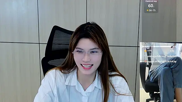 zhen-68 stripchat live cam model
