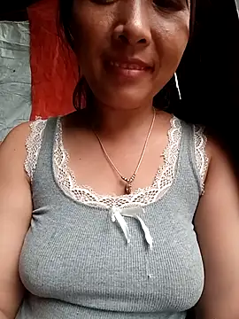 Angelina-Luxxy stripchat live cam model