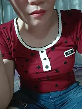 -Titin- stripchat live cam model